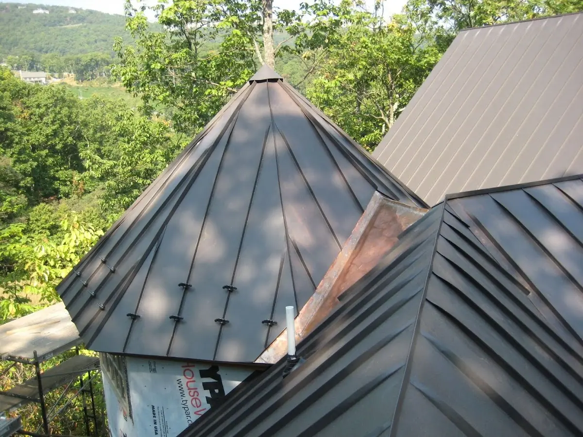 Professional Shingle Replacement & Repair by Craftsman Roofing in Point o'Woods